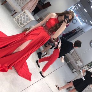Red Sherri Hill Prom 2020 Gown